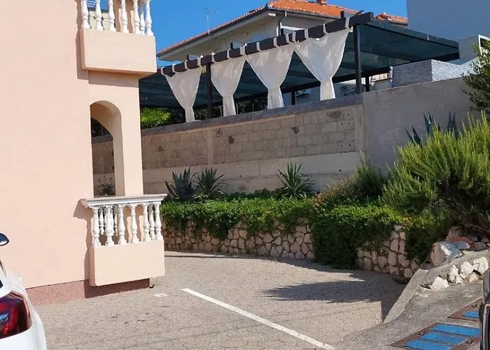 Διαμέρισμα Dolin *